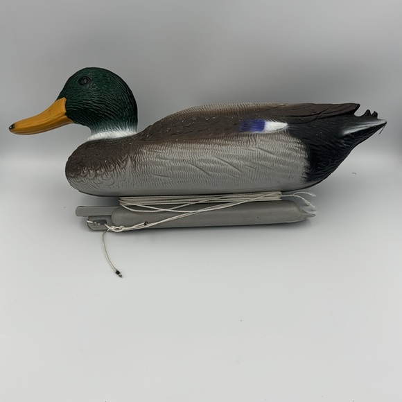 Handpainted Male Mallard Plastic Decoy Duck 17” - Picture 9 of 10